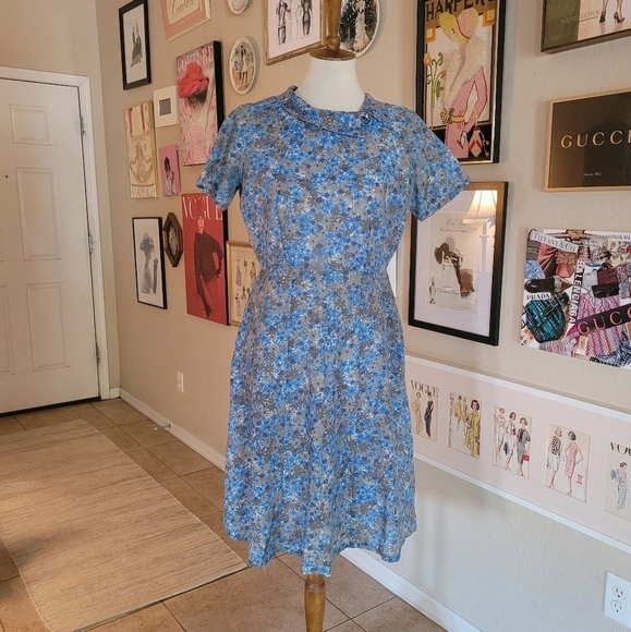 1950's Blue Ditzy Floral A Line Handmade Day Dress - Picture 3 of 8